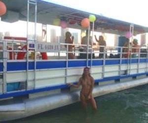 Miami Crest Pontoon 435x435