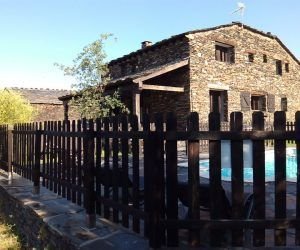La Pizarra Negra: Casa Rural para grupos en Guadalajara
