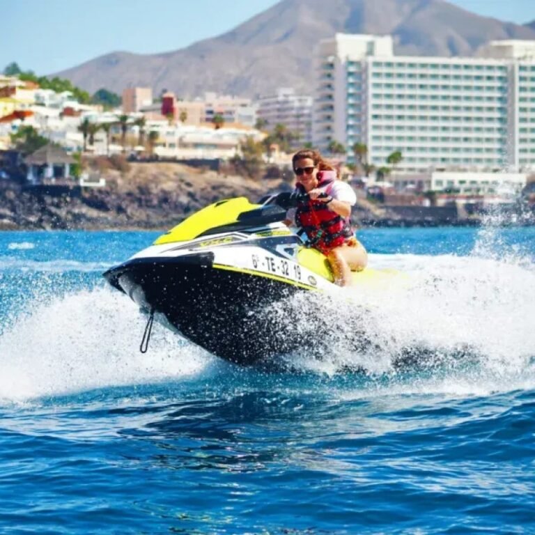 Descubrir Tenerife y Costa Adeje con los planes de CanaryVIP y las villas con vistas a la montaña y al océano de Tu Nido Tenerife